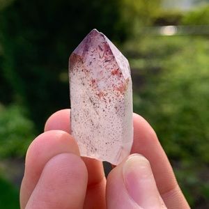 Harlequin Quartz (Hematite Quartz)